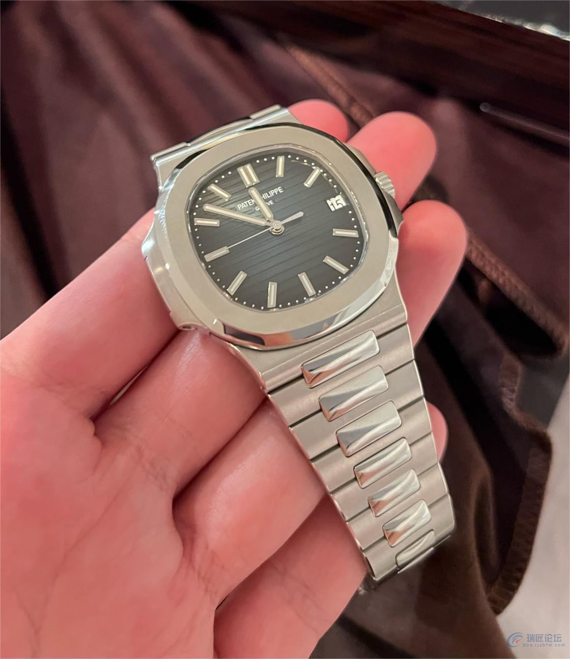 百达翡丽Patek鹦鹉螺Nautilus5711蓝盘