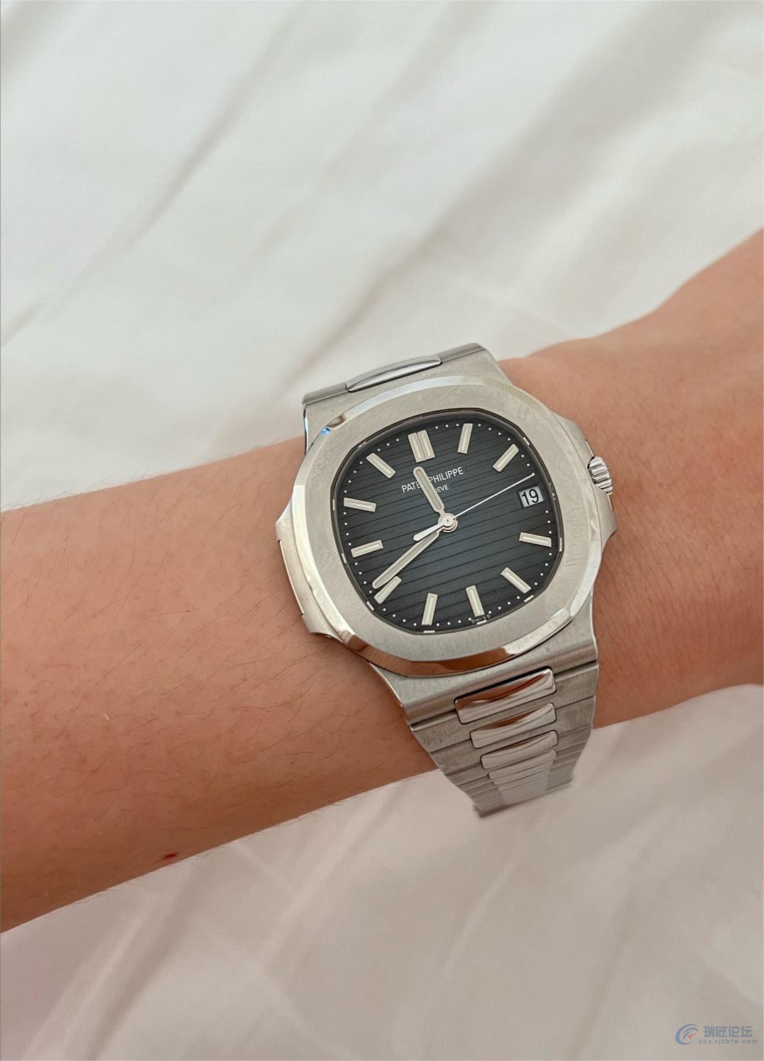 百达翡丽Patek鹦鹉螺Nautilus5711蓝盘