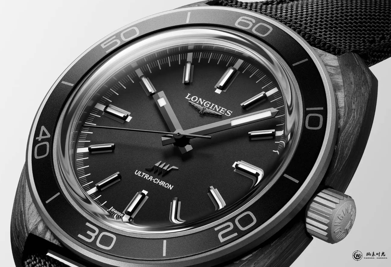 Longines Ultra-Chron Carbon：轻盈与精准的潜水腕表